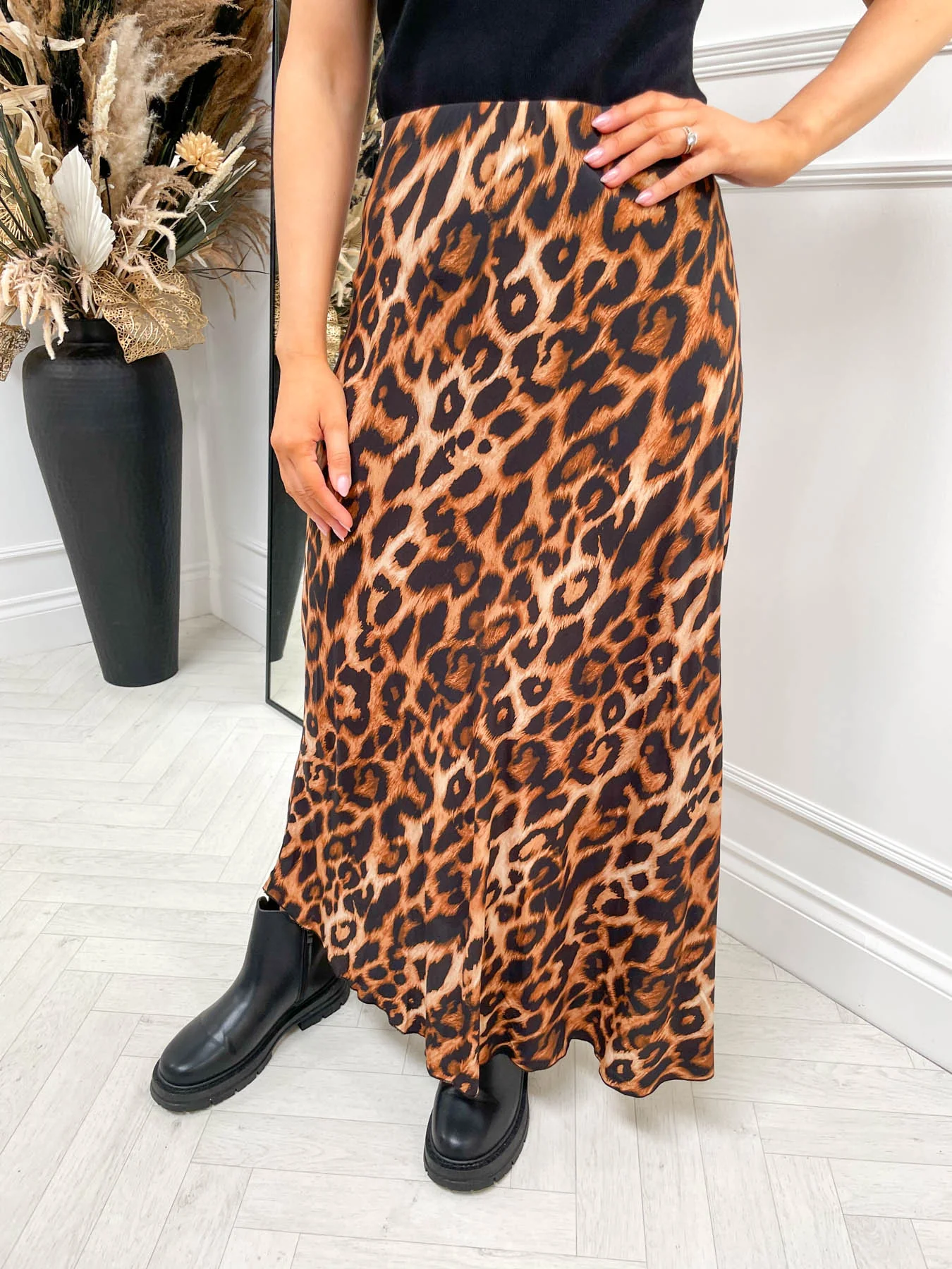Alara Leopard Skirt - Image 2