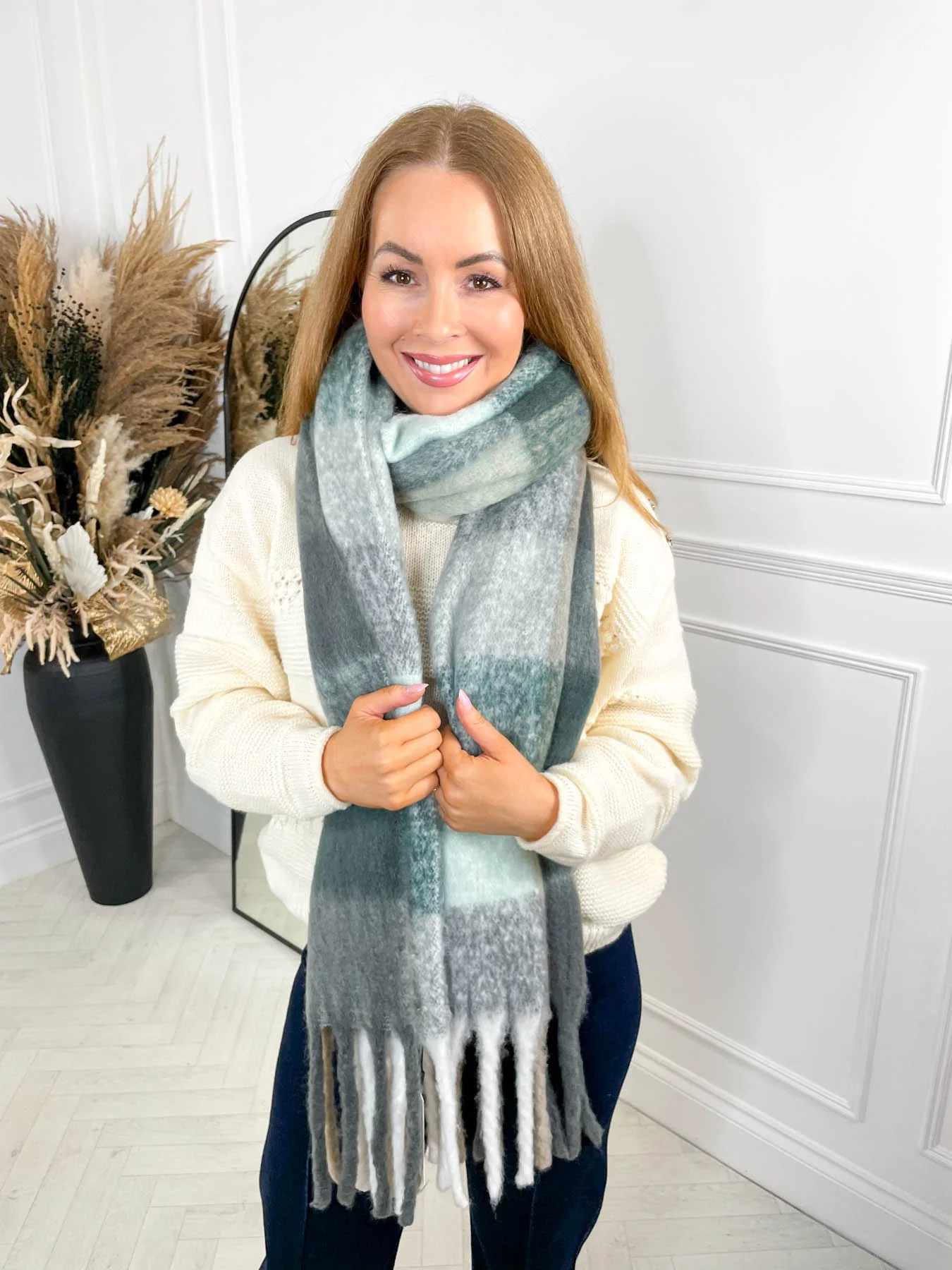 Alaska Scarf - Green - Image 3