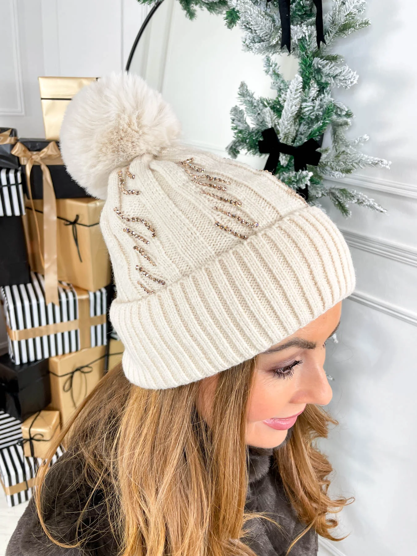 Brair Bobble Hat - Beige - Image 3