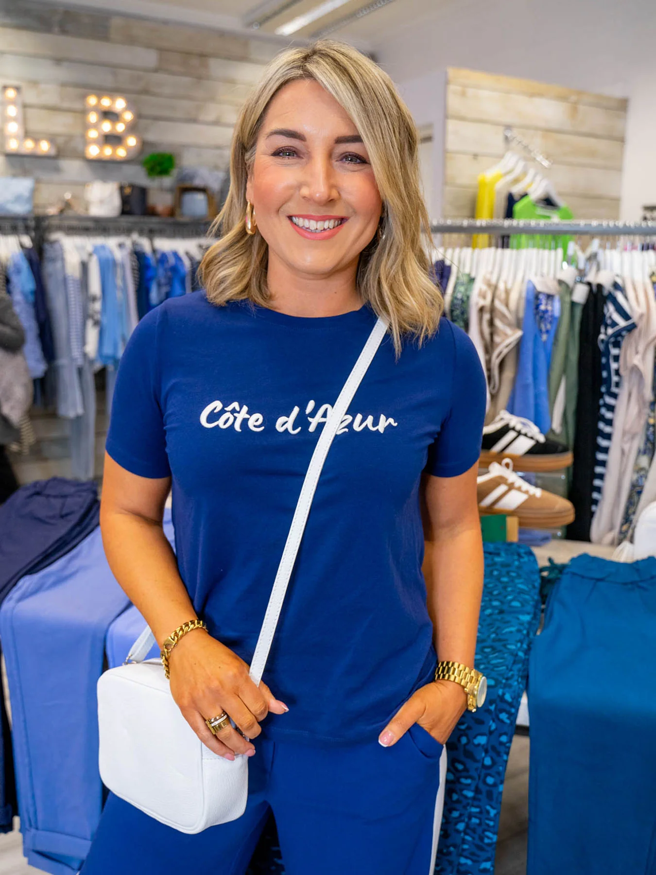 Cassie T-shirt - 2 Colours - Image 2