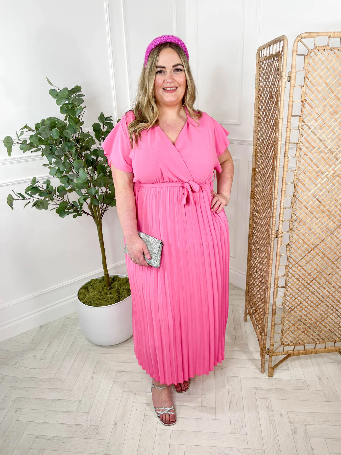 Curve Winnie Dress-2 Colours - Image 6