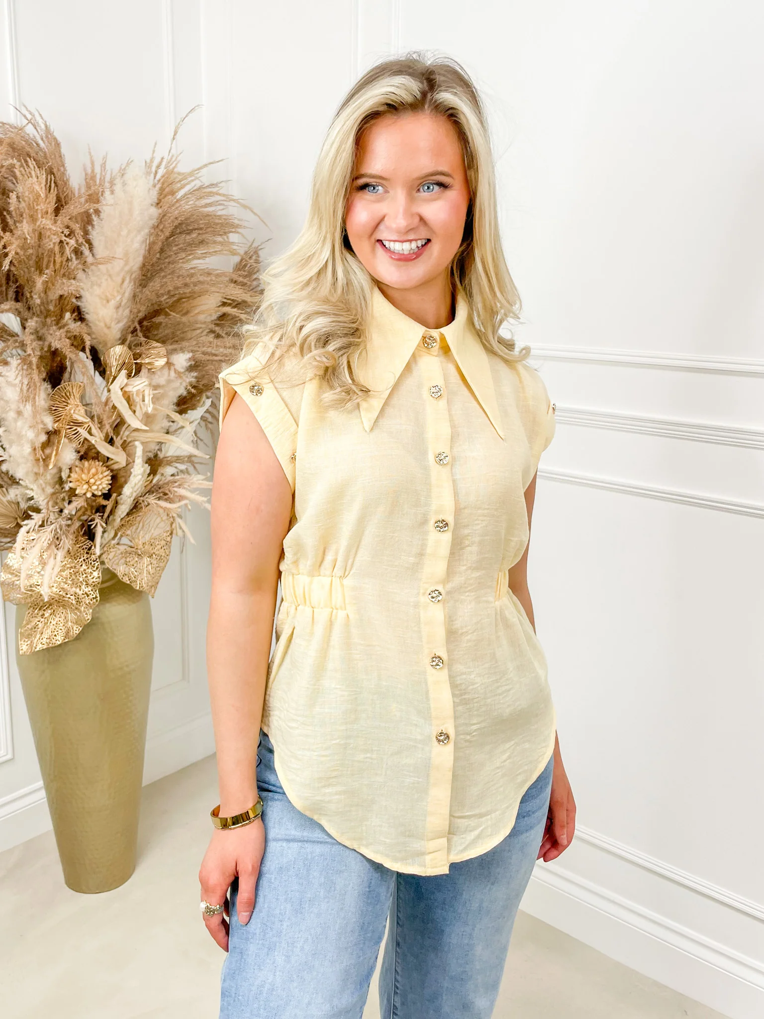 Emberly Short Sleeve Shirt- Lemon - Image 5