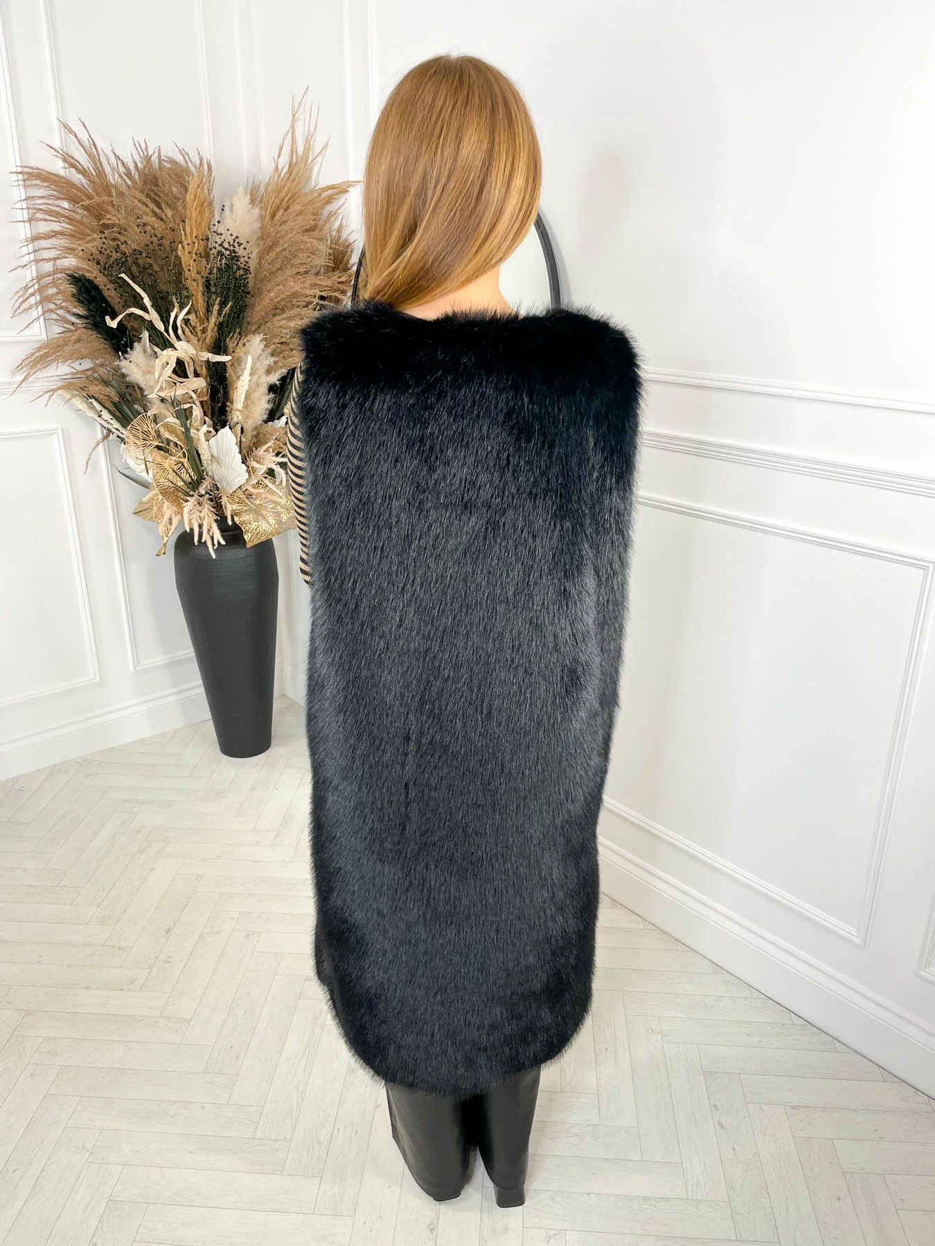 Florence Gilet - Black - Image 4