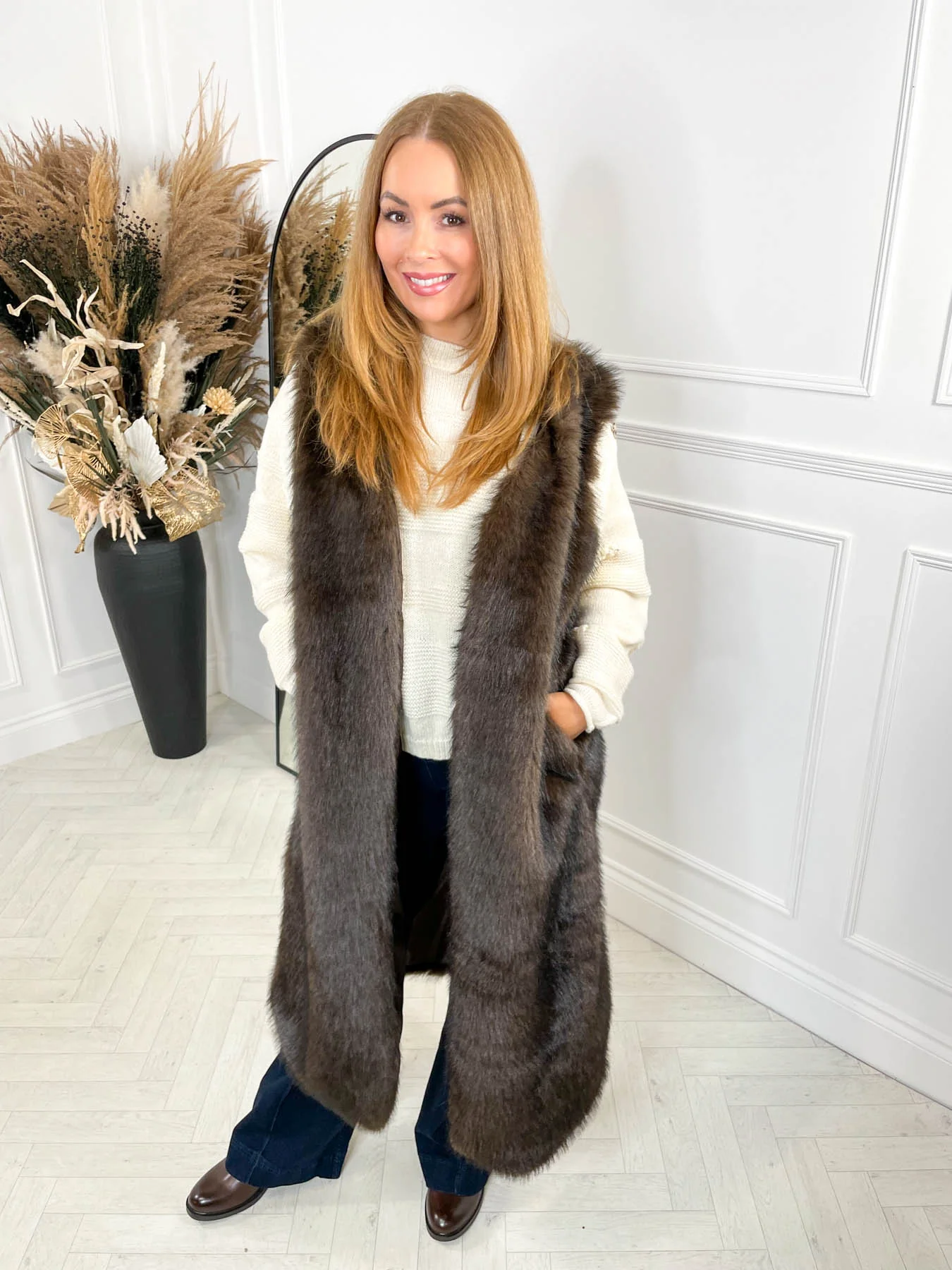 Florence Gilet- Chocolate - Image 3