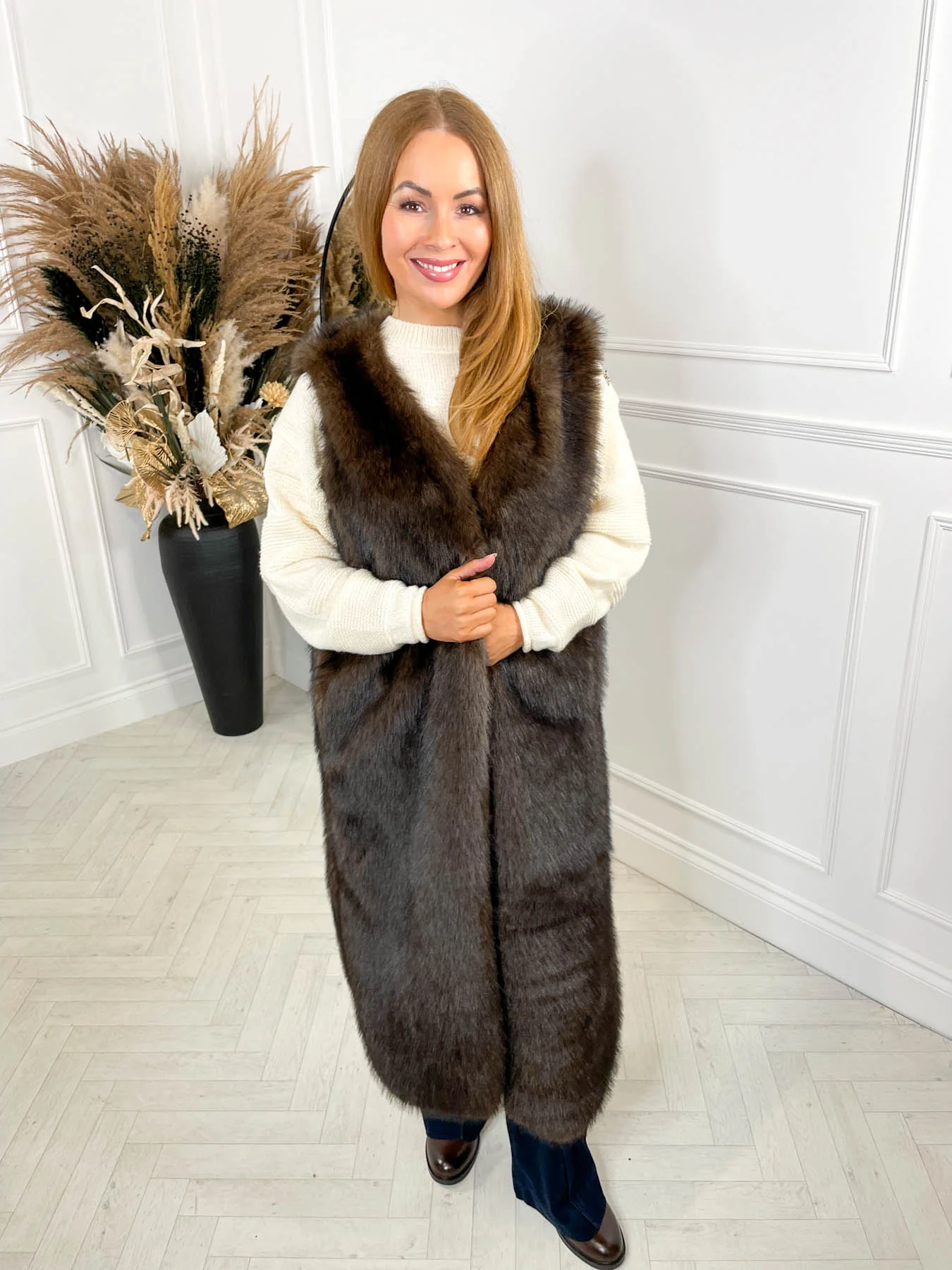 Florence Gilet- Chocolate - Image 7