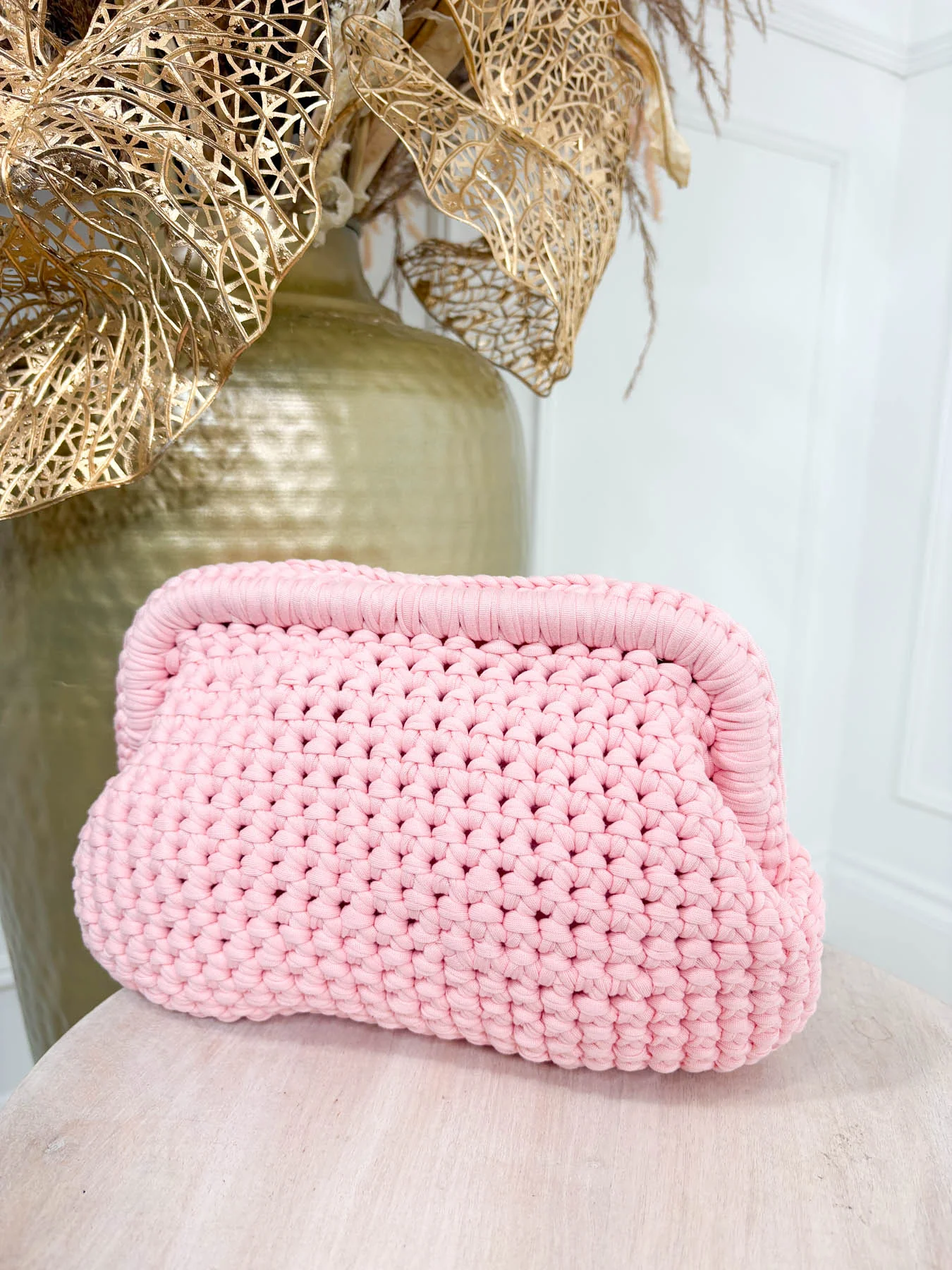 Kai Woven Clutch - Pink