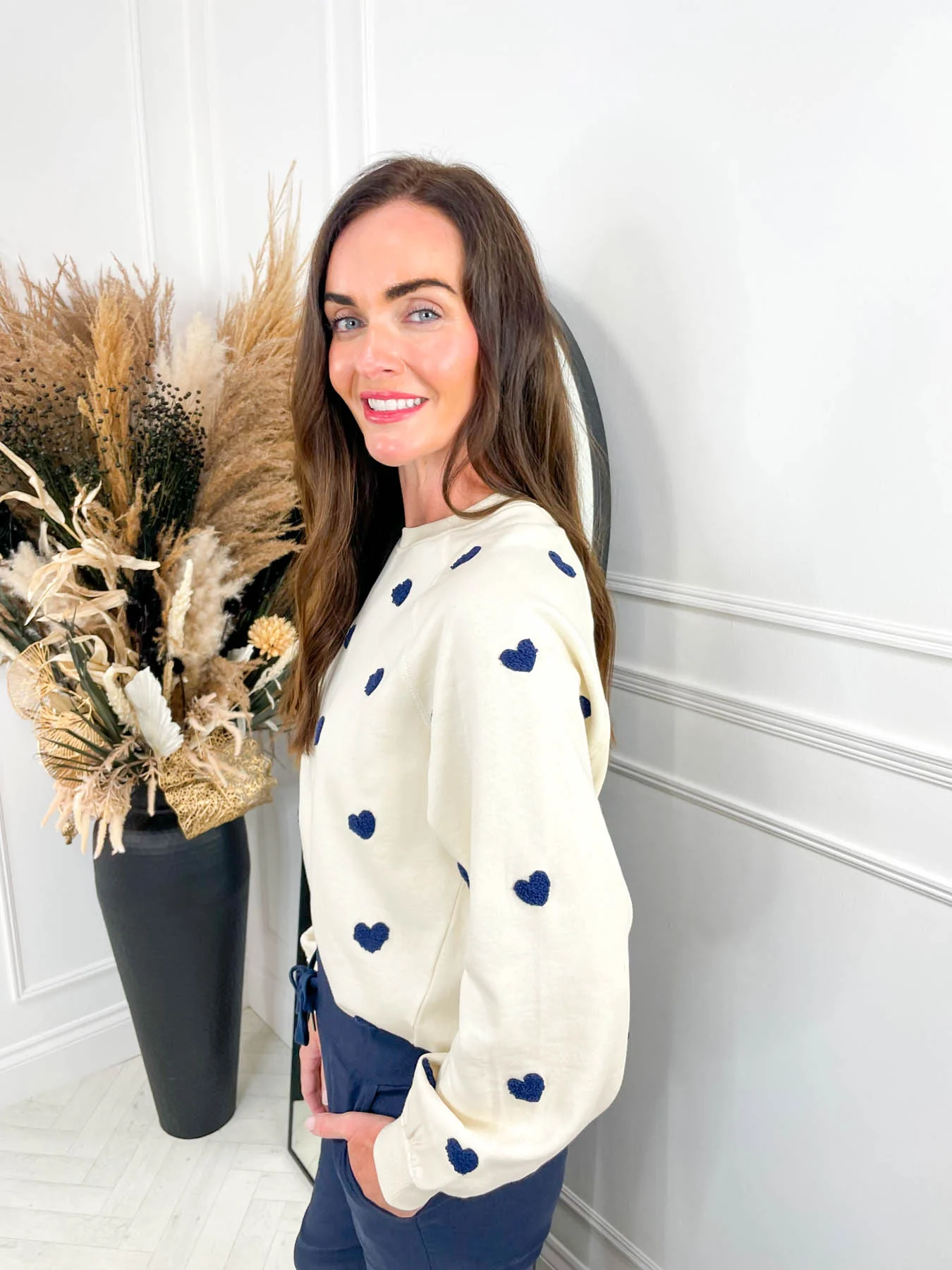 Kasa Sweatshirt - Navy Heart Print - Image 4