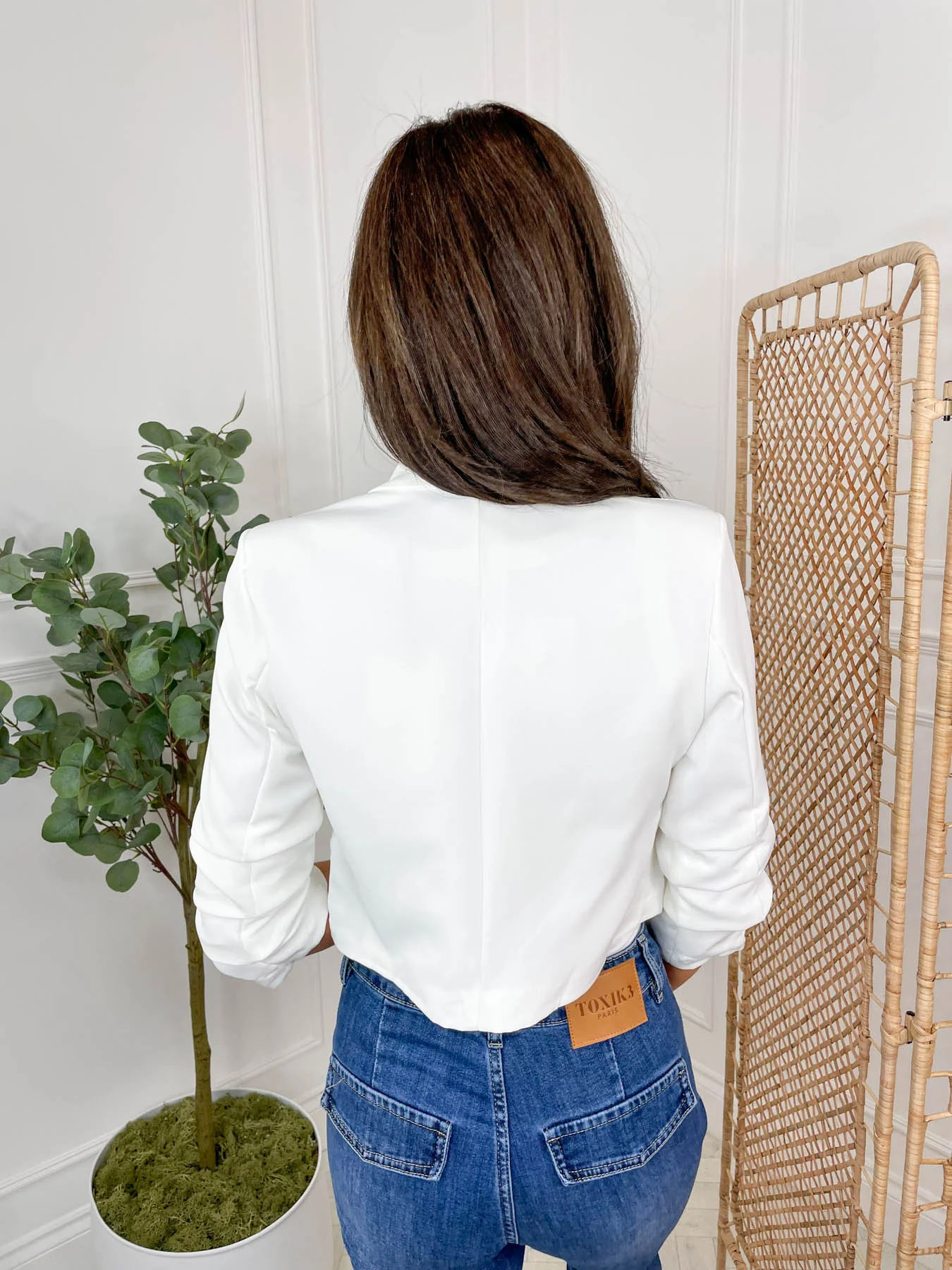 Kim Cropped Blazer - White - Image 5