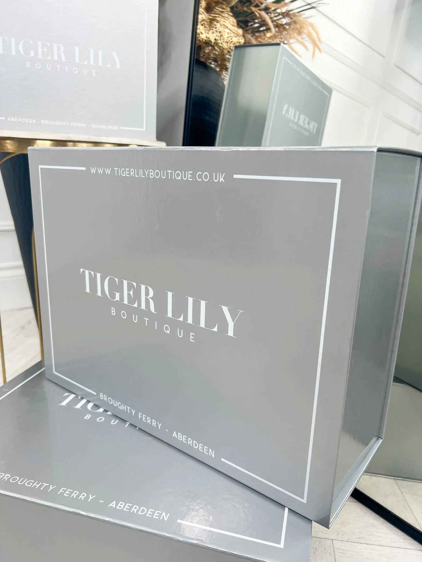 TLB Luxury Gift Boxes - Image 3