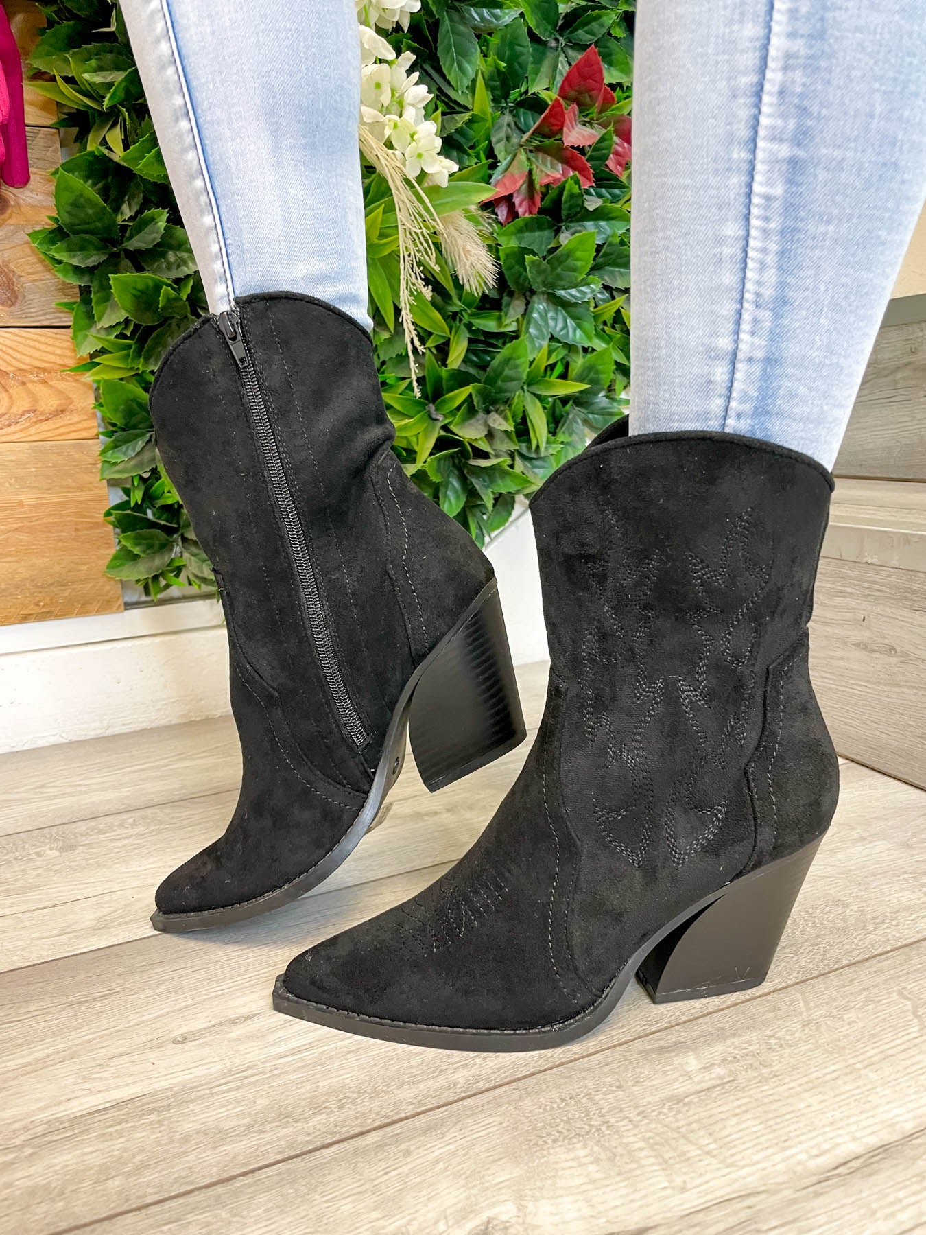 Shania Boot - 2 Colours - Image 9
