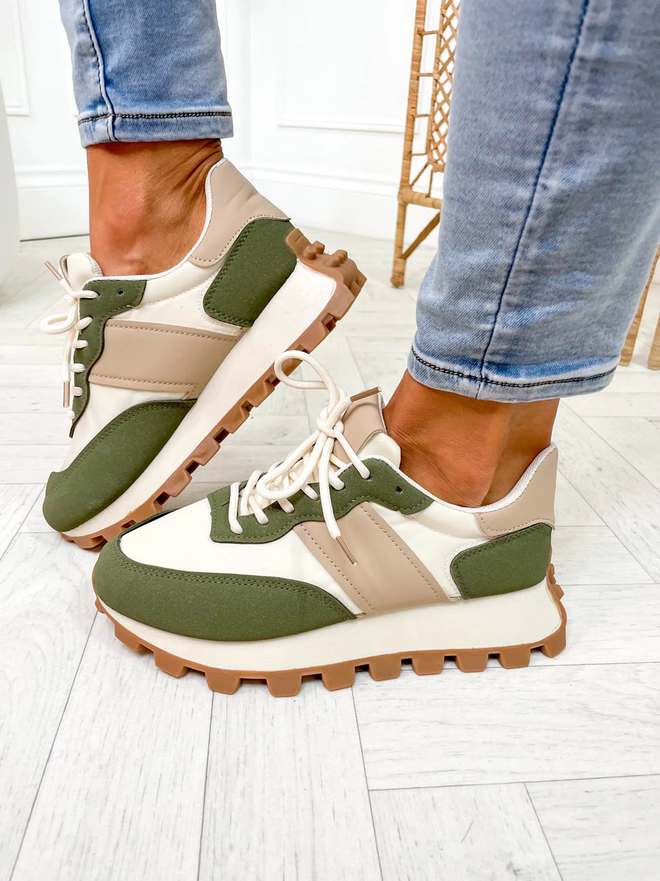 Tiffany Trainers - 2 Colours - Image 2