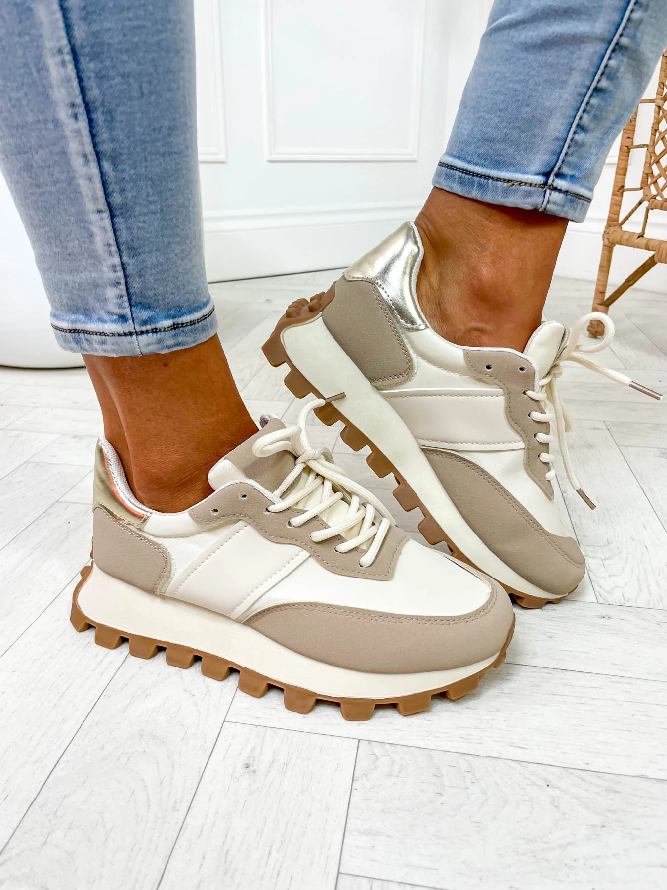 Tiffany Trainers - 2 Colours - Image 7
