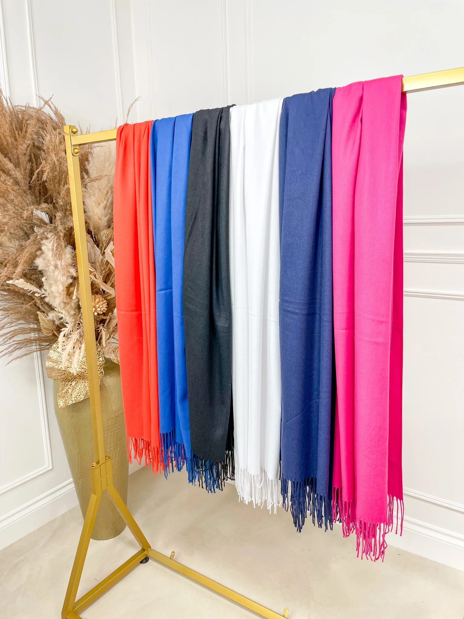 TLB Pashmina - Black - Image 2