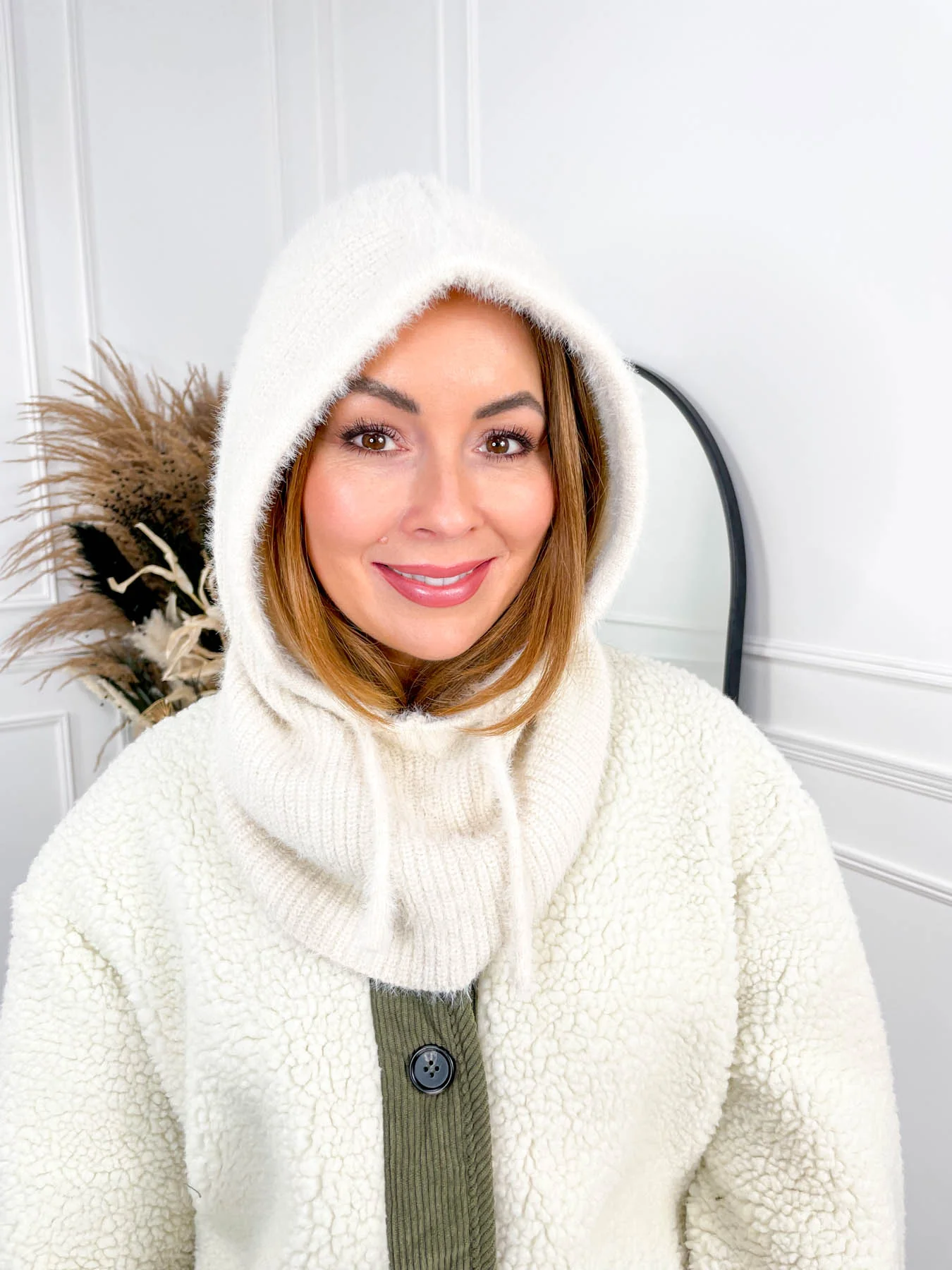 TLB Snood - Cream - Image 3