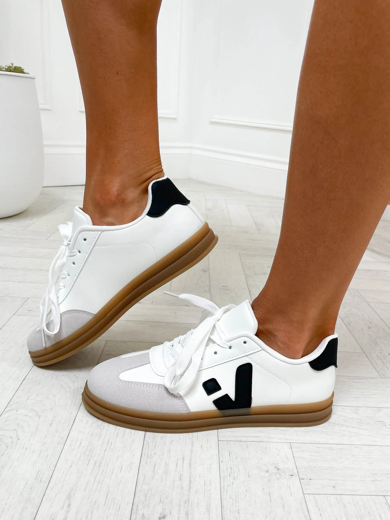 Tylee Trainer - 2 Colours - Image 8