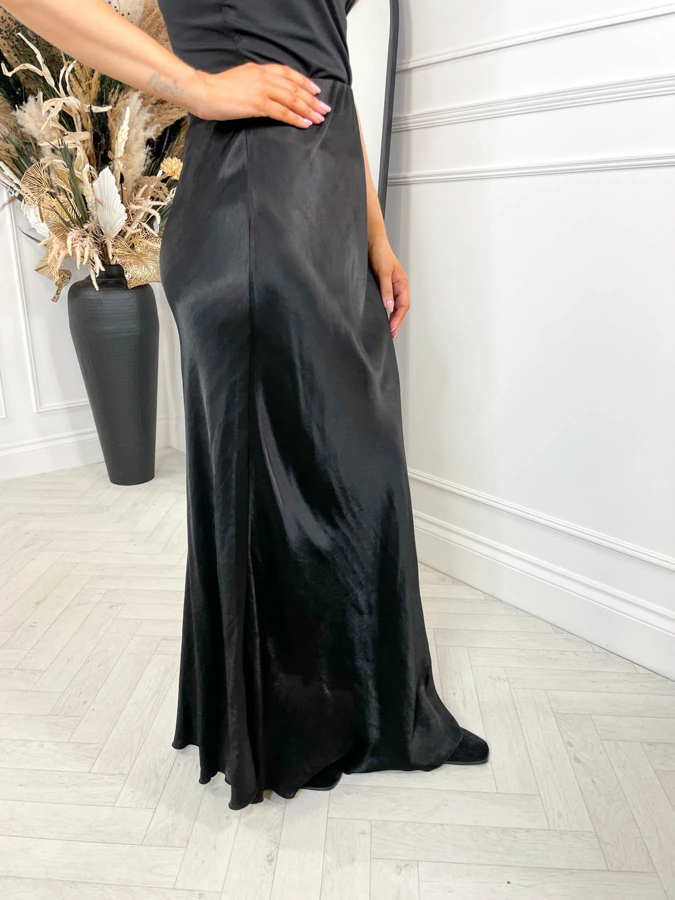 Vivienne Maxi Skirt - Black - Image 5