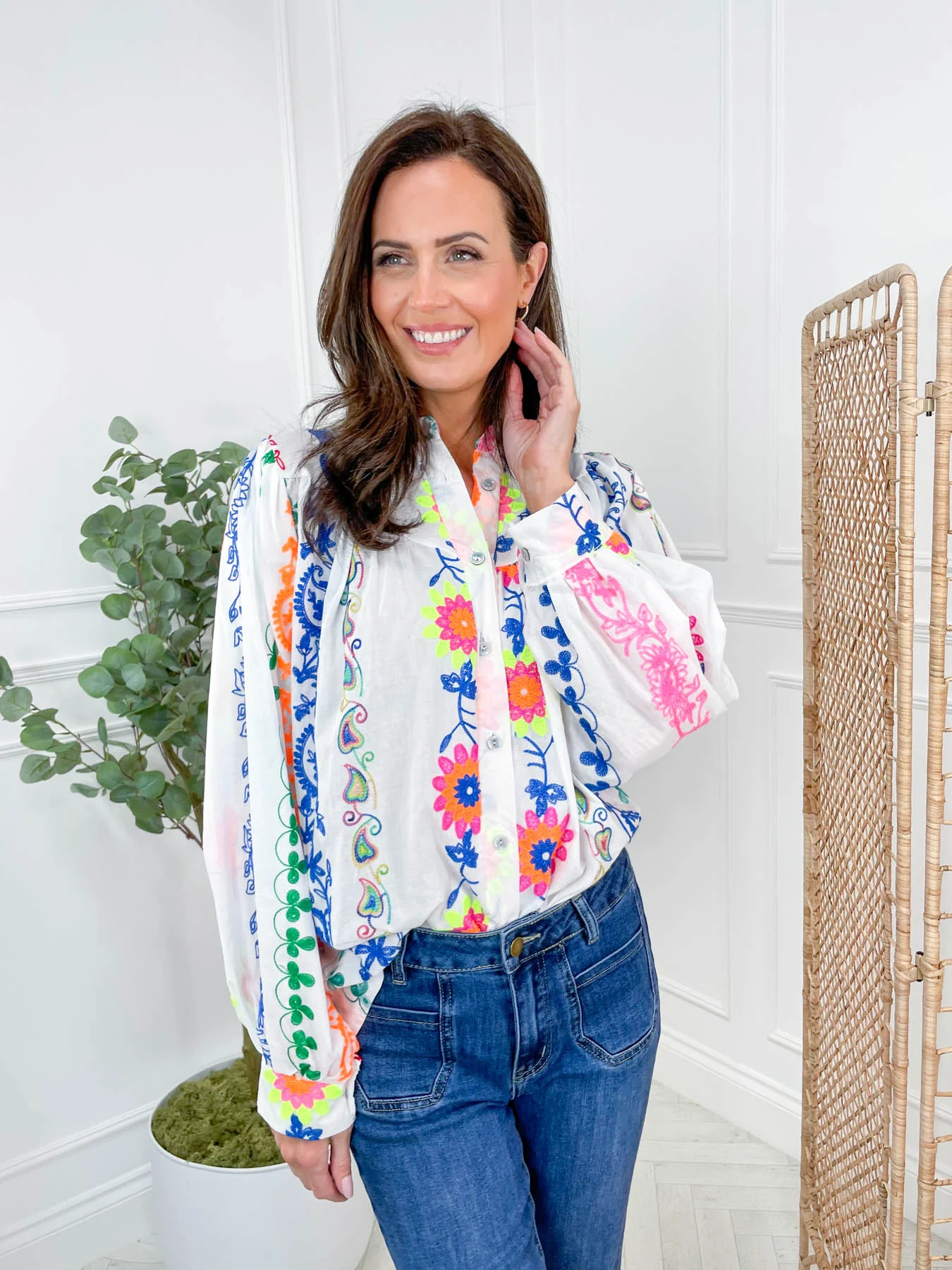 Zayna Shirt - 2 Colours - Image 9
